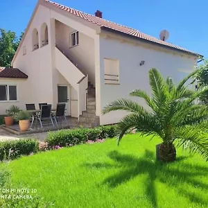 Zelic Apartman